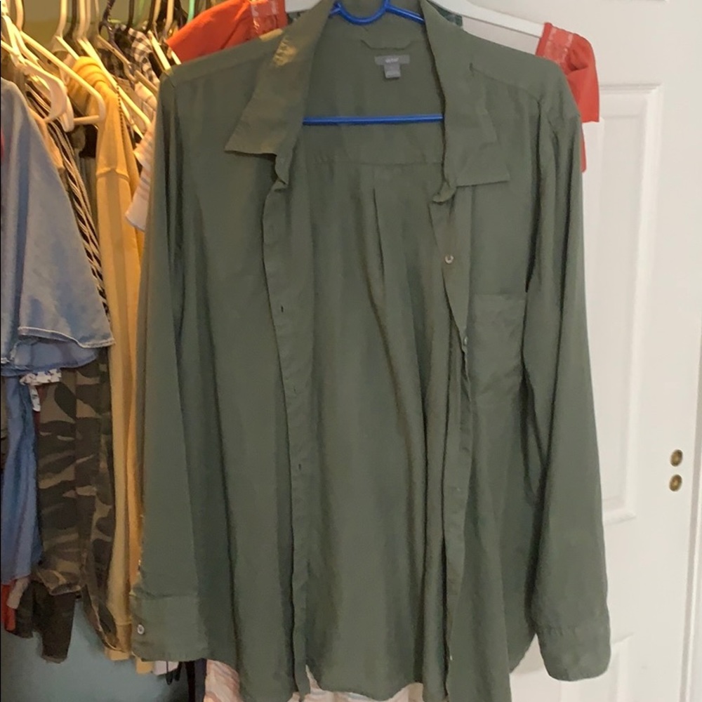 AERIE Olive Green Campfire Shirt